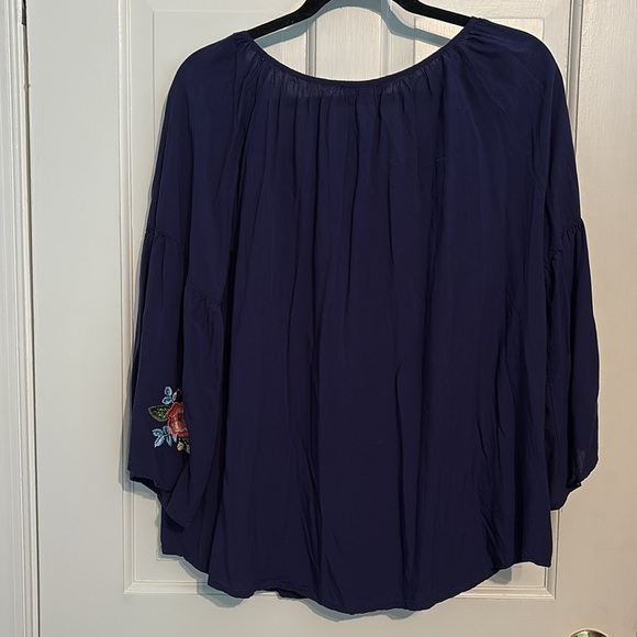 Solitaire Blue 3/4 Sleeve Blouse with Embroidered Floral Design - Vneck - XL - Picture 6 of 6